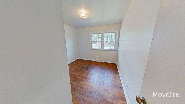 Building Photo - 1308 Juniper St