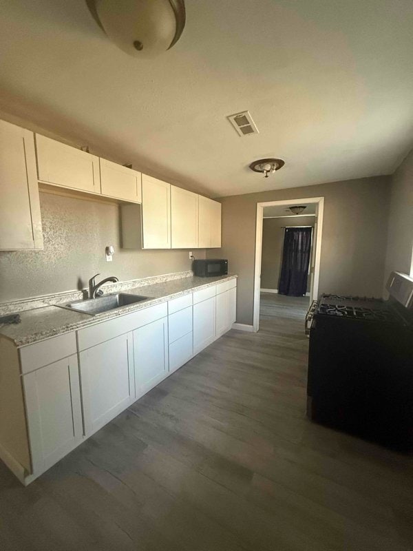 Building Photo - 207 Shields St