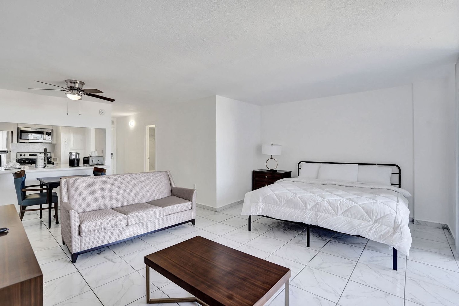 Building Photo - 777 NW 155th Ln