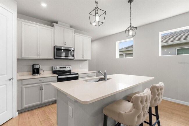 Building Photo - 12450 Somatic Ct