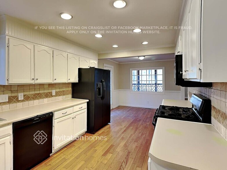 Building Photo - 209 Nacoochee Dr