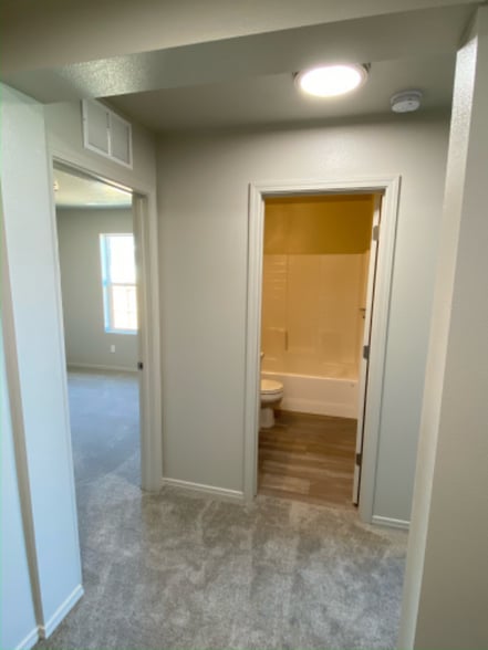 Building Photo - 11591 Stockbridge Way