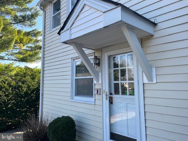 Building Photo - 3617 Ferry Rd