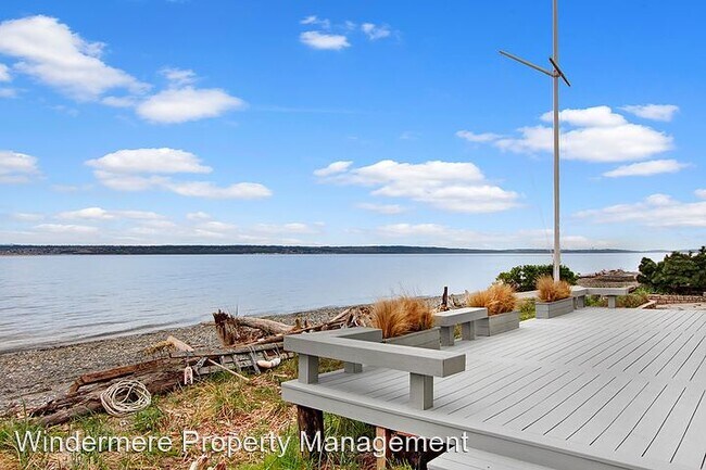 Building Photo - 12108 NE Apple Tree Point Ln
