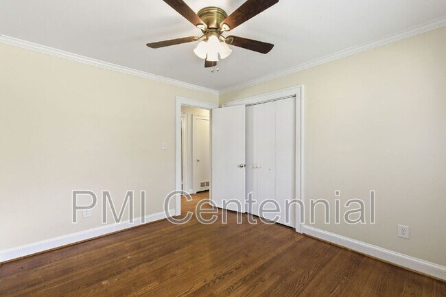 Building Photo - 2649 Homeland Dr