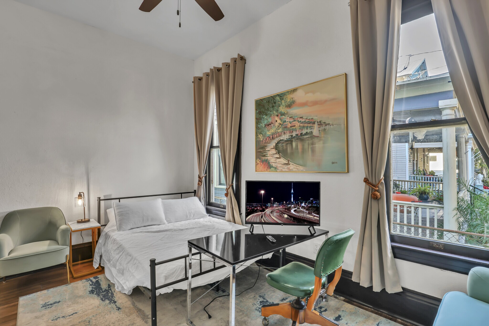 Room 4 Bedroom - 51 E 4th St