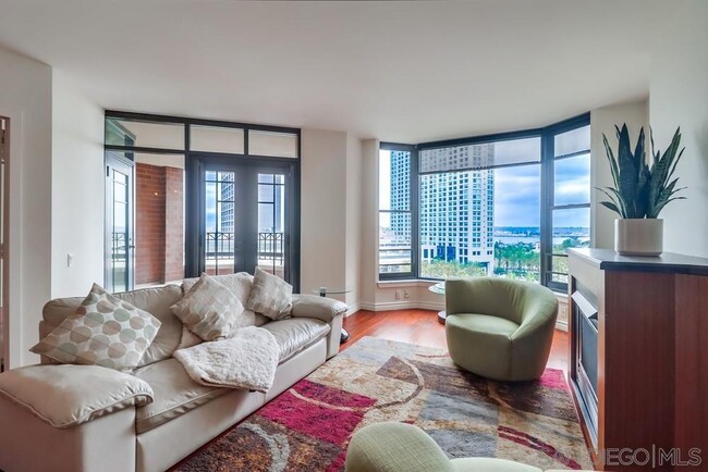 Primary Photo - 500 W Harbor Dr