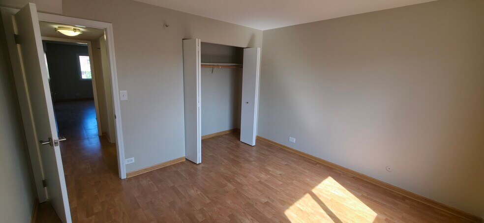 Building Photo - 4132 Cove Ln