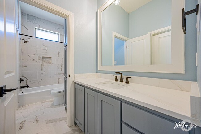 Building Photo - 5204 Balfour Ct