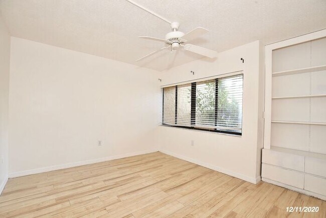 Building Photo - 5848 Windhover Dr