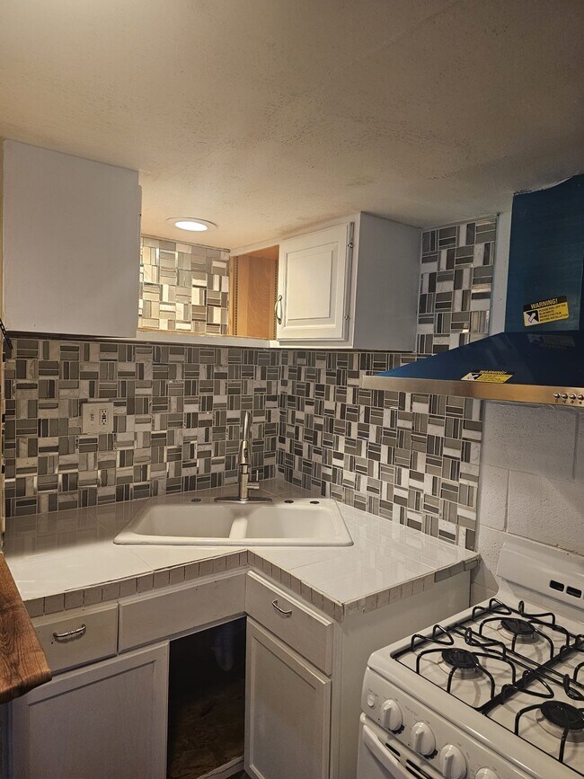 Kitchen view - 3844 S 48th St