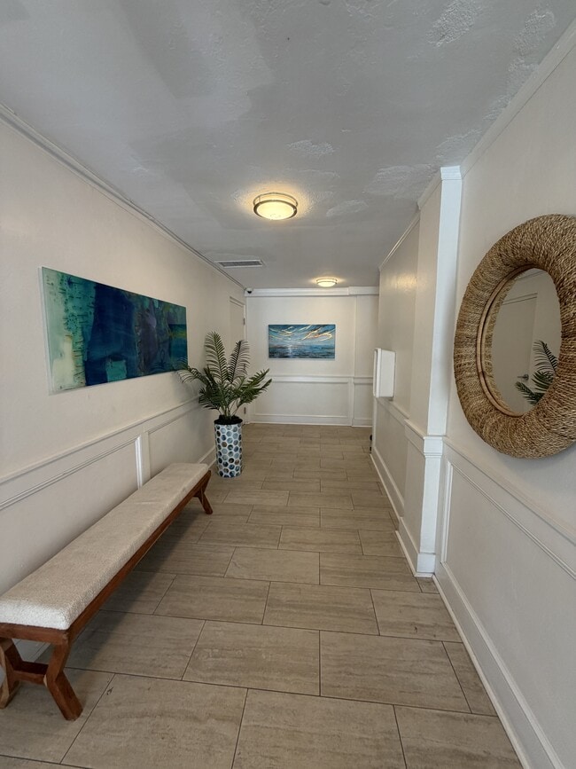 Building Photo - 4803 Sunset Ct