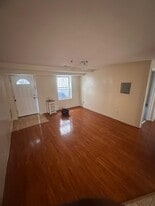 Building Photo - 408-410 S 19th St