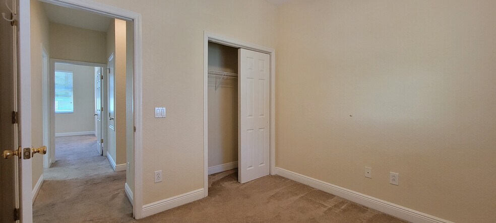 Building Photo - 1112 Islamorada Ln