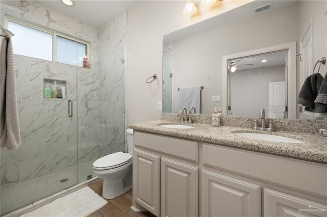Building Photo - 15 N 33rd St