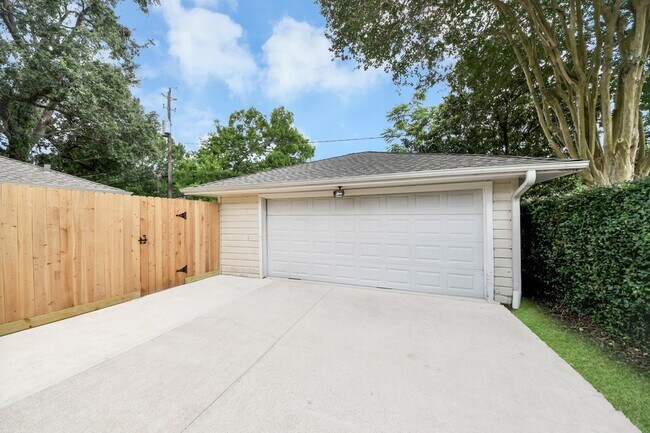 Building Photo - 3419 Norris Dr