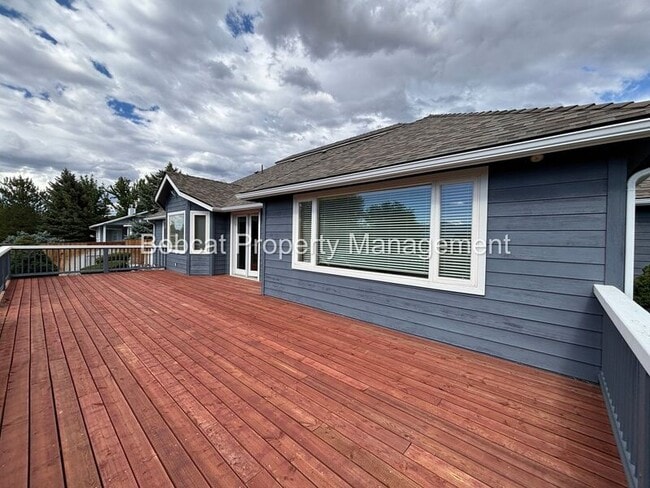 Building Photo - 1300 Bridle Way