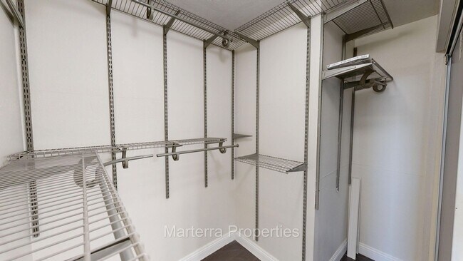 Building Photo - 1 Bedroom home in Seabridge Villas!