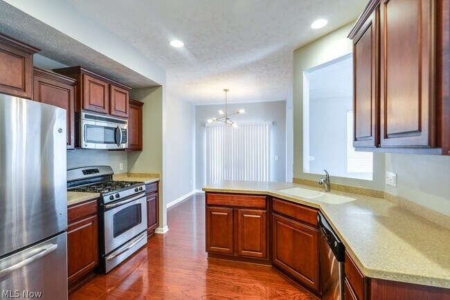 Building Photo - 3955 Gardiner Run