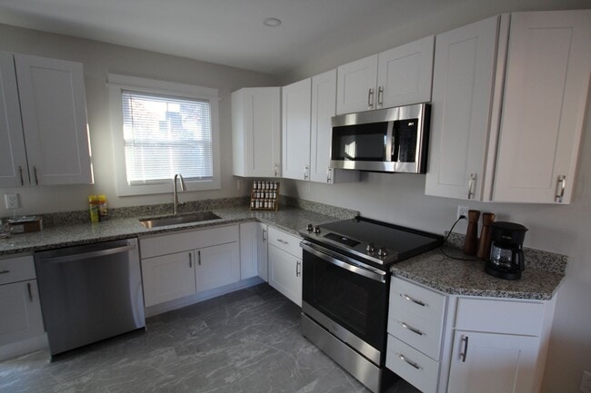 Building Photo - 40 Browning Terrace