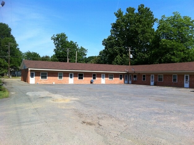 Building Photo - Race Street Apartments