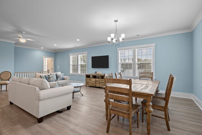 Building Photo - 5603 Sound Dr