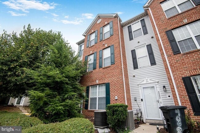 Building Photo - 4000 Estevez Ct