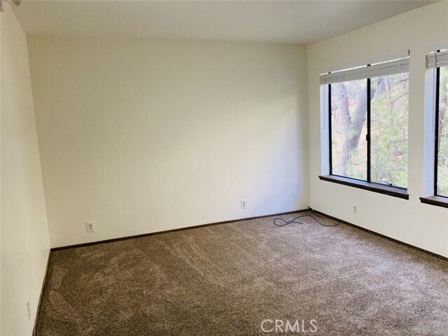 Building Photo - 27657 Peninsula Dr