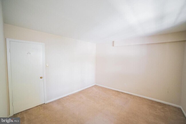 Building Photo - 2300 Naudain St