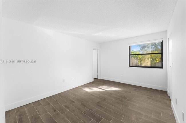 Building Photo - 10050 NW 9th St Cir