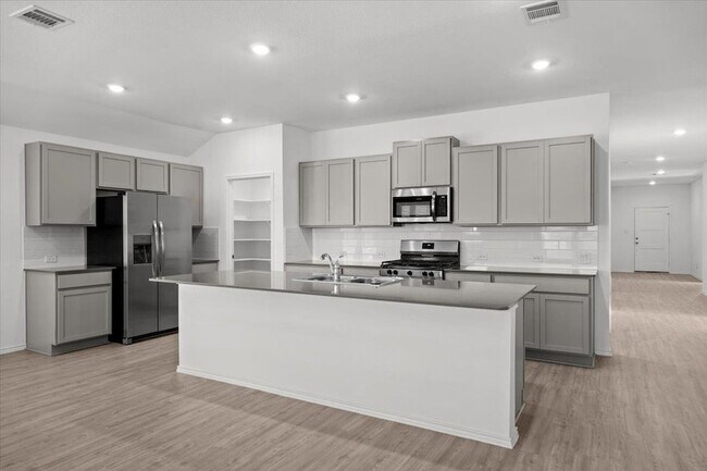 Building Photo - 300 Jeffers