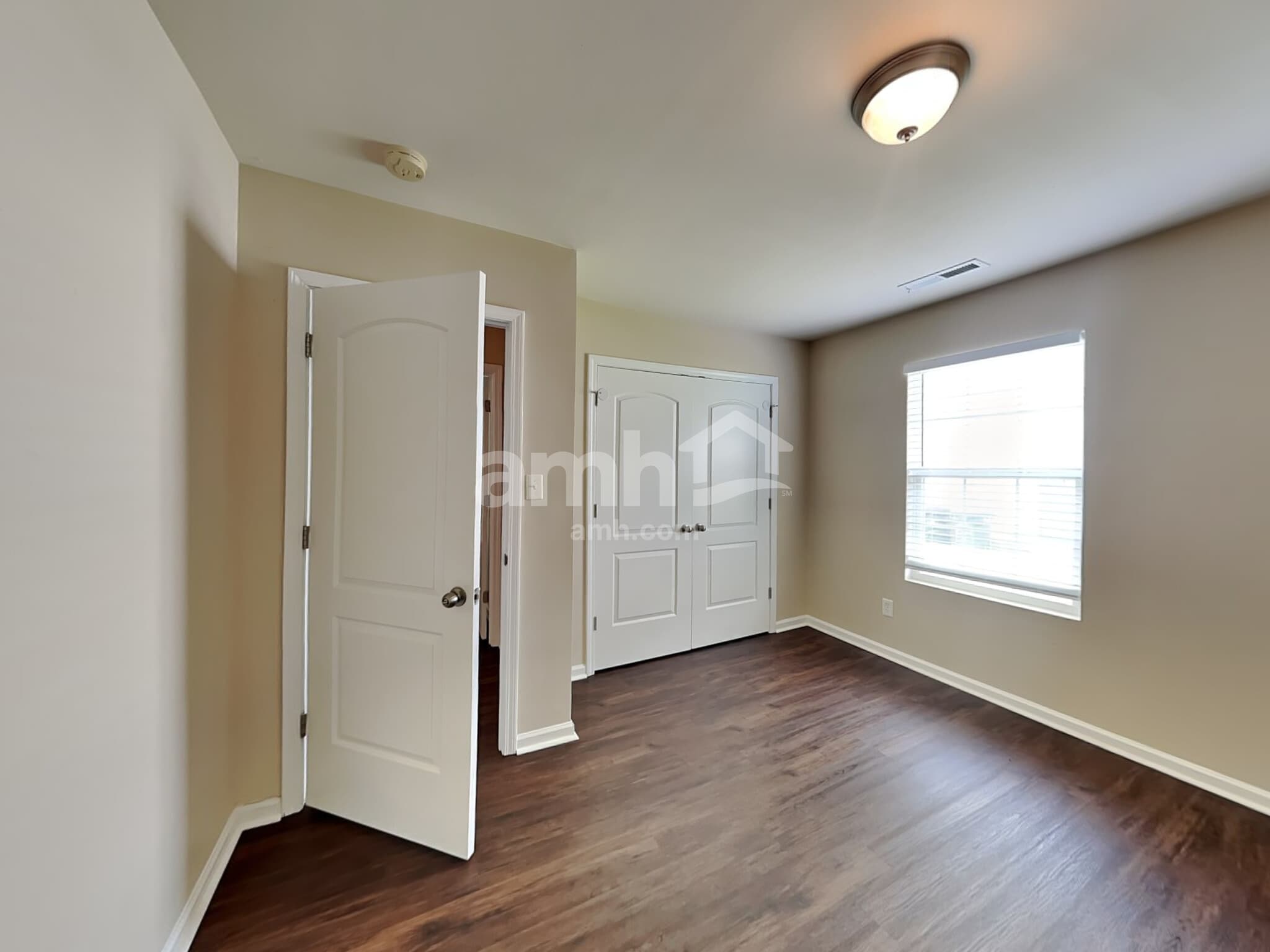 Building Photo - 261 Aershire Ct