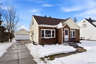 Building Photo - 38 Harvest Ave