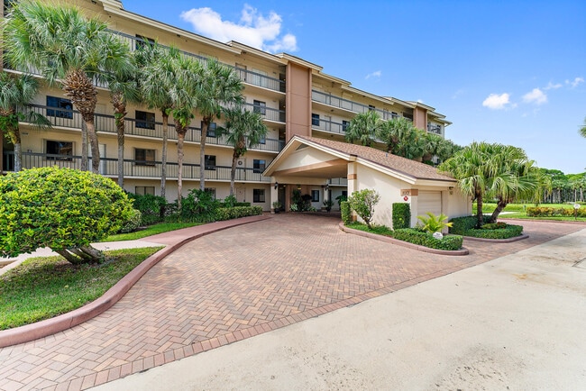 Building Photo - 1001 Seafarer Cir