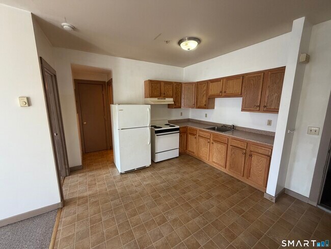 Building Photo - 277 N Main St