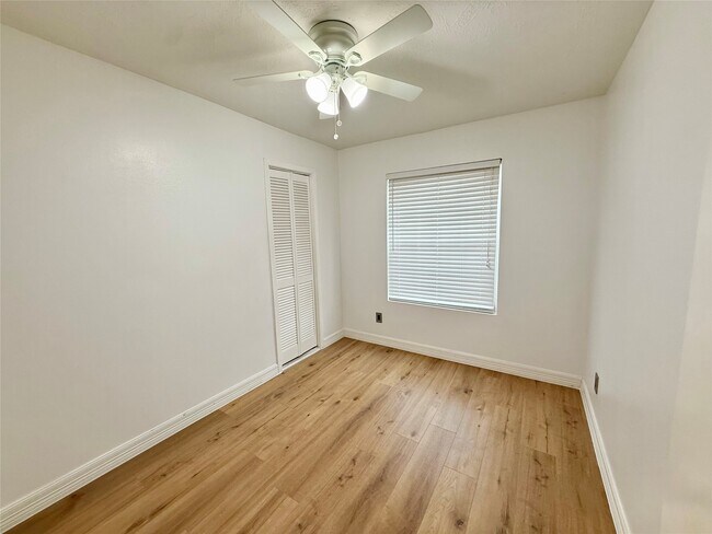 Building Photo - 2750 Holly Hall St