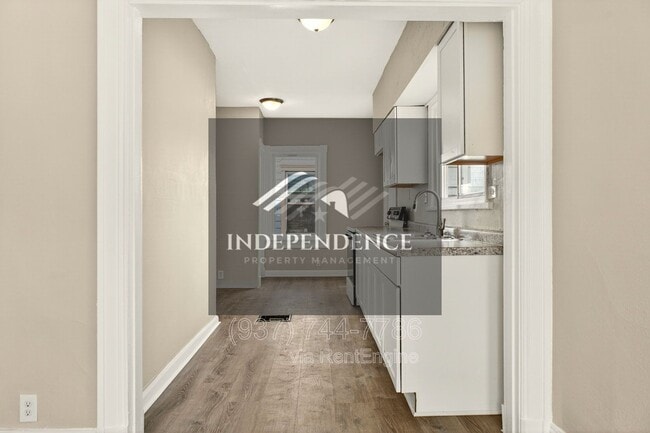 Building Photo - 102 Rockwood Ave