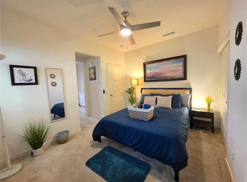 Building Photo - 2610 E Embry Ln