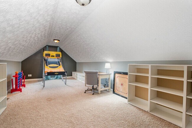 Building Photo - New! Large home in Great suburban neighborhood.