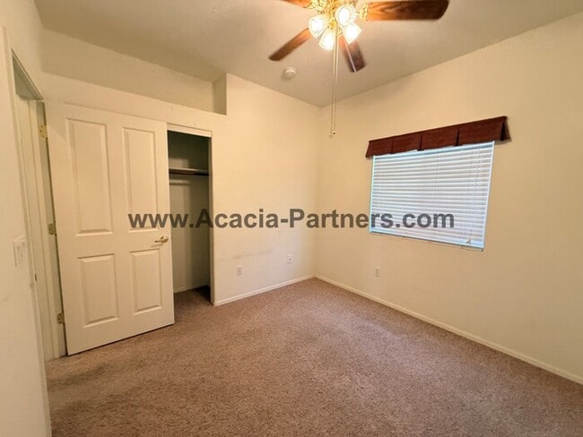 Building Photo - Three Bedroom  Home in Continental Reserves