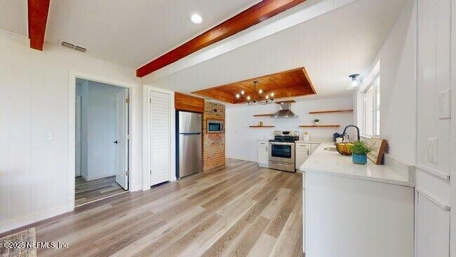 Building Photo - 10 Coral Reef Ct S