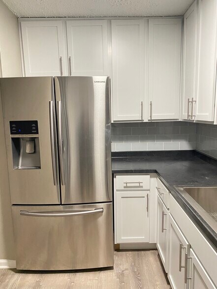 Kitchen View 2 - 702 Clovis Ave