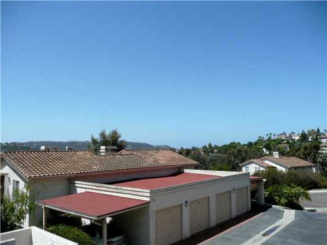 Building Photo - La Costa Carlsbad 2 Bed 2 Bath Condo in Sp...