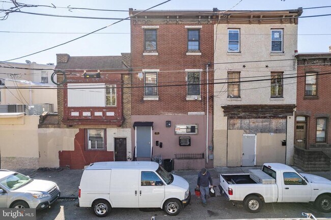 Building Photo - 184 E Huntingdon St