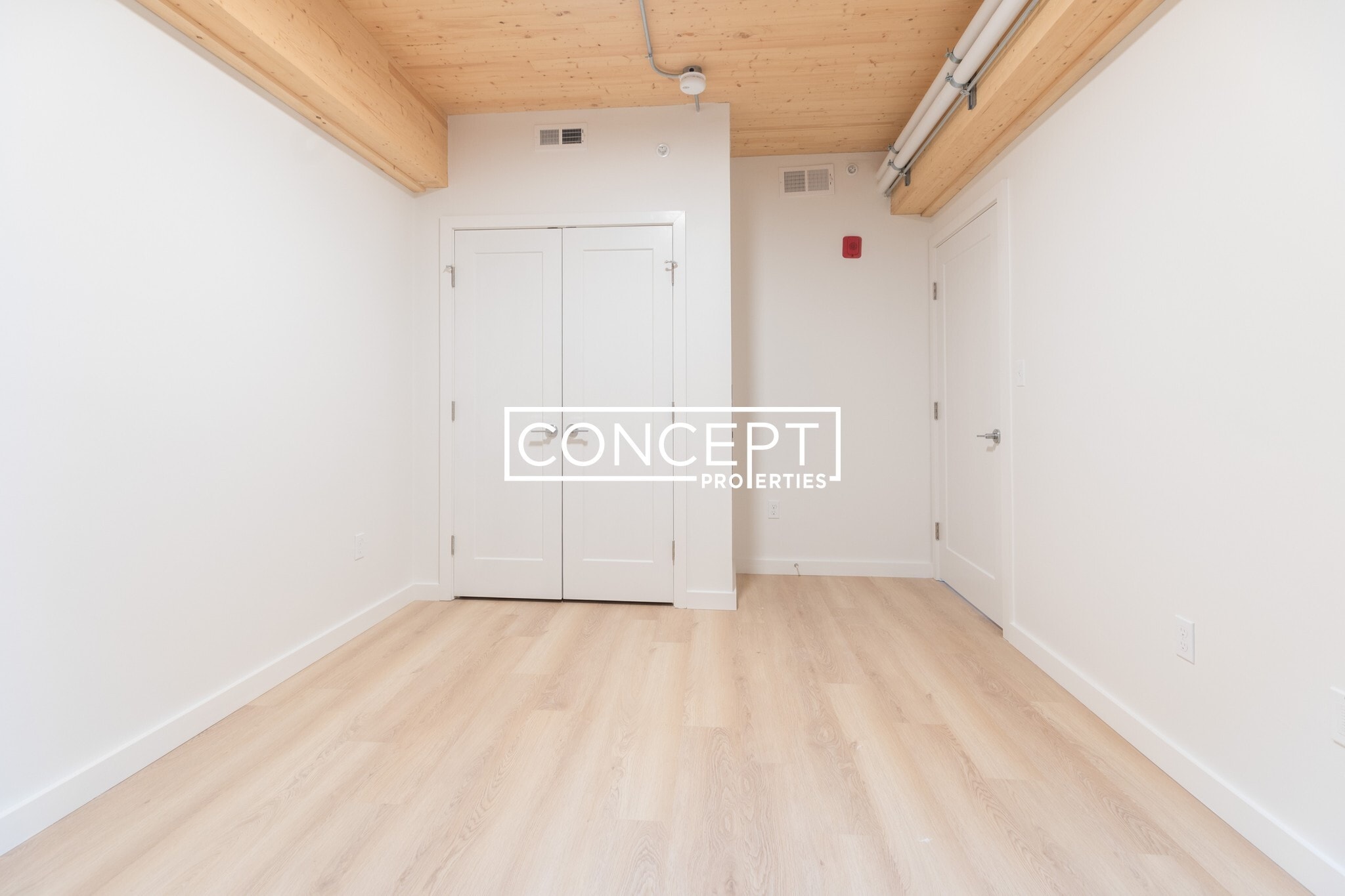 Building Photo - 11 E Lenox St