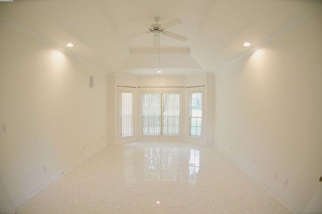 Building Photo - Executive Lakeview Home in Gated Windward Community!