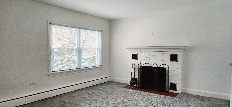 Building Photo - 34 Pond St