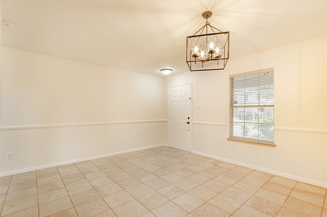 Building Photo - 2830 Katy Briar Ln