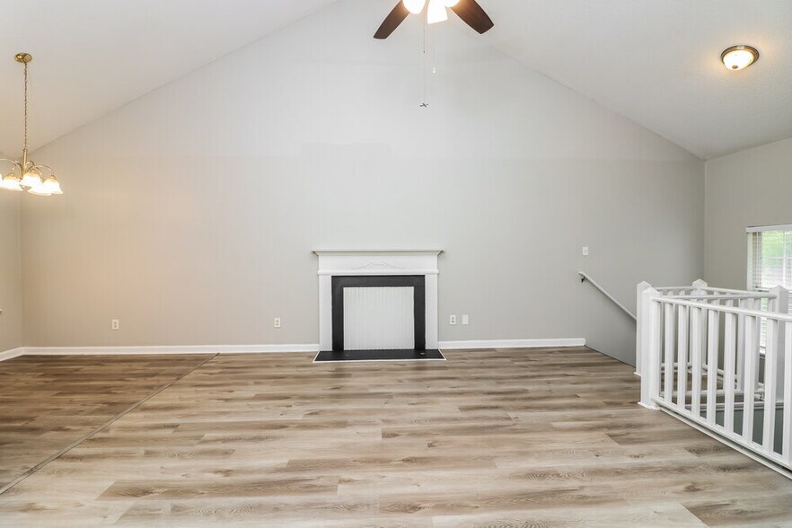 Building Photo - 5328 Brickleberry Way