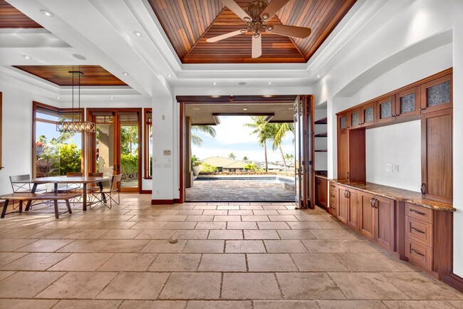 Building Photo - Luxury Ocean-View Home with Pool in Gated ...